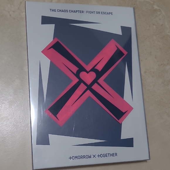 Other - TXT The Chaos Chapter: Fight or Escape Album